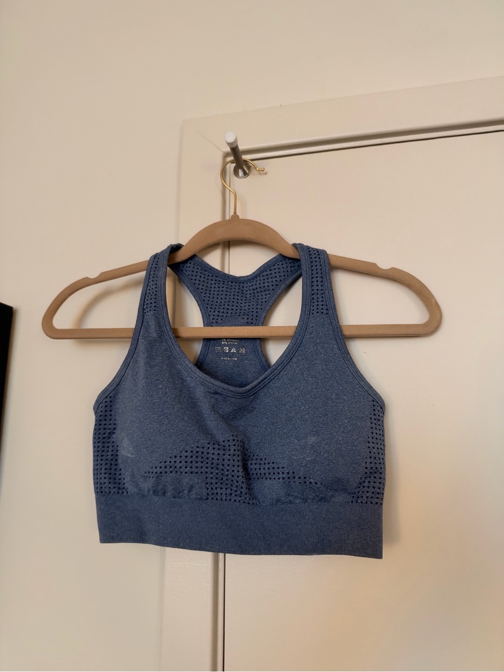 NVGTN Seamless Perforated Racerback Sports Bra - Slate Blue